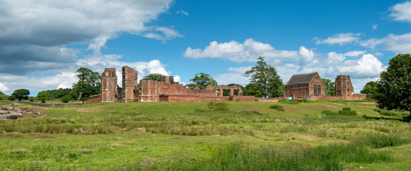 Photo of gardens and ruins at Bradgate House, Bradgate Park, Leicestershire