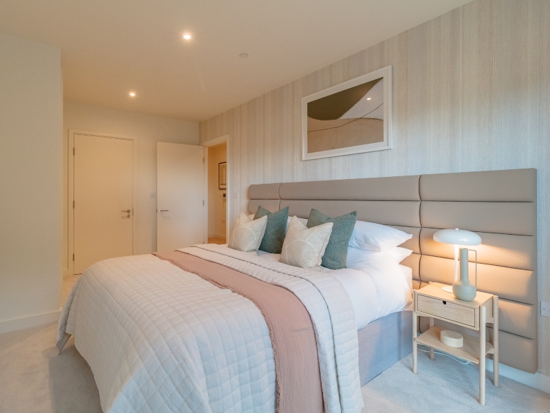 Interior photo of the Show 2 Bed Apartment Plot 21-SO-00-04, main bedroom at East River Wharf in Newham, London