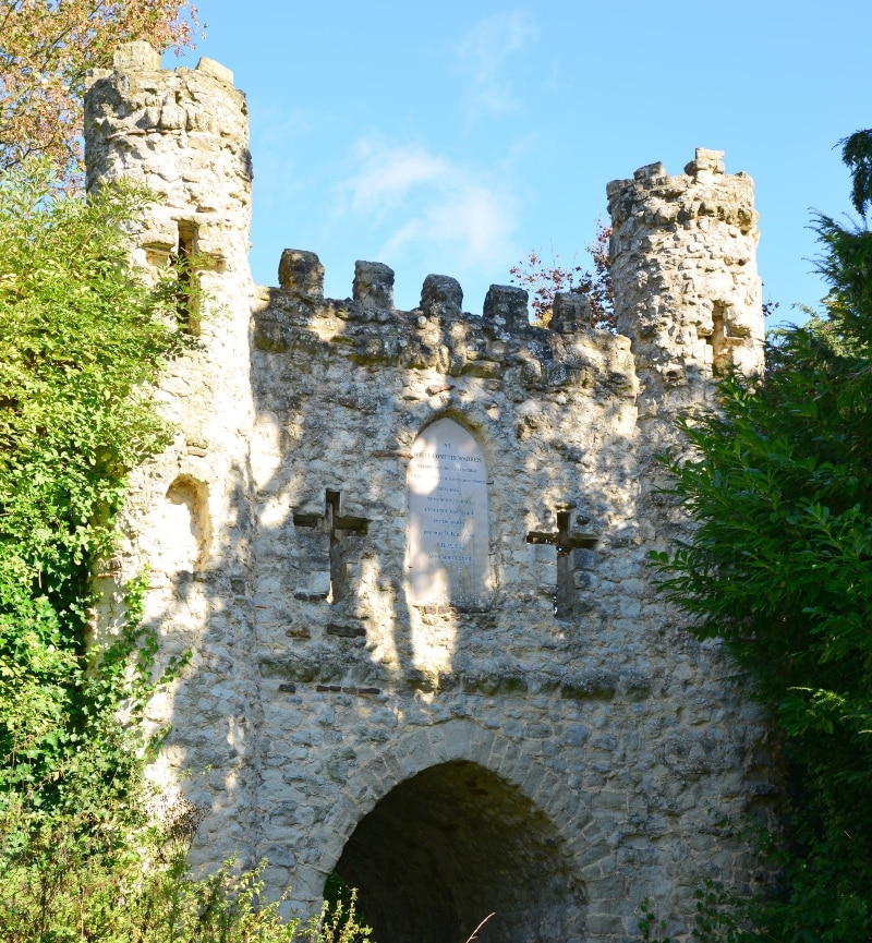 Photo of the exterior walls and turrets at Reigate Castle