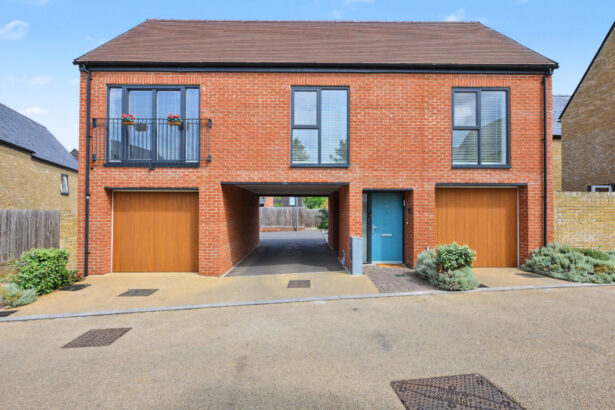 4 Bale Crescent