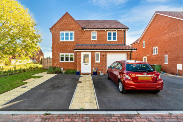 6 George Close